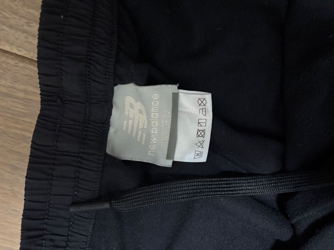 new balance ウィンドブレーカーとパンツ上下セットアップ
