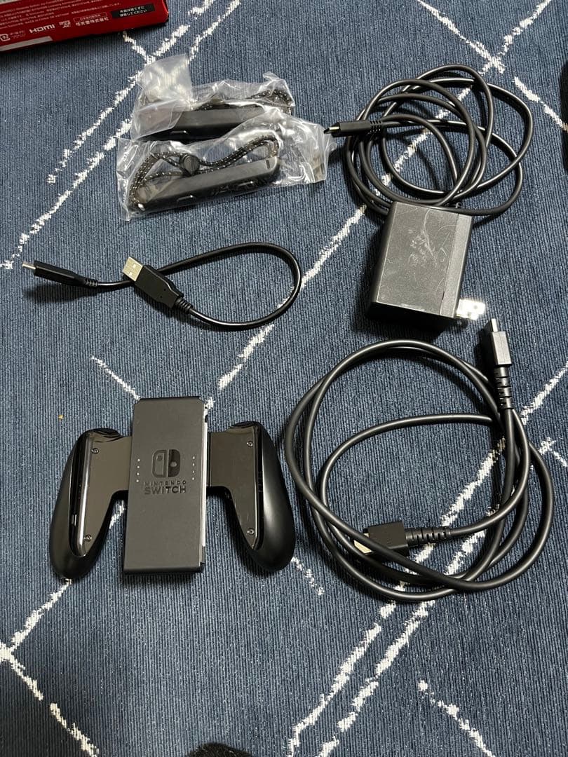 超美品！コントローラー付きNintendo Switch 有機ELホワイト