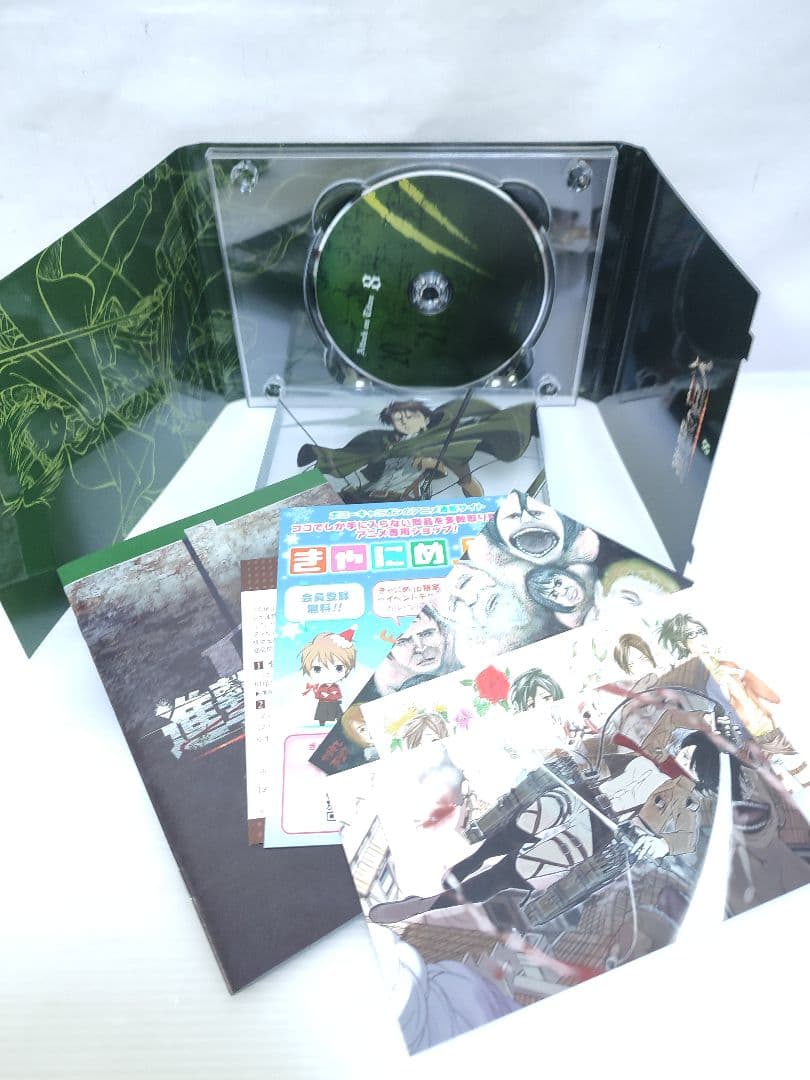 進撃の巨人 season1 初回限定DVD 全巻セット ＋ 限定特典DVD全5巻