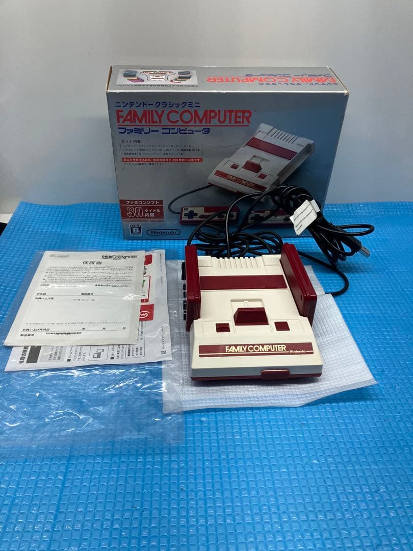超美品Nintendo ニンテンドークラシックミニ ファミリーコンピュータ