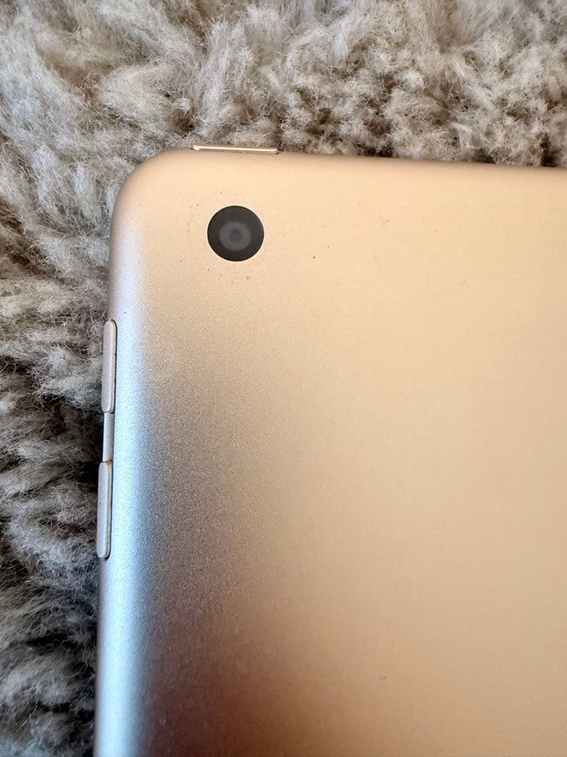iPad 第5世代　32GB Wi-Fiモデル