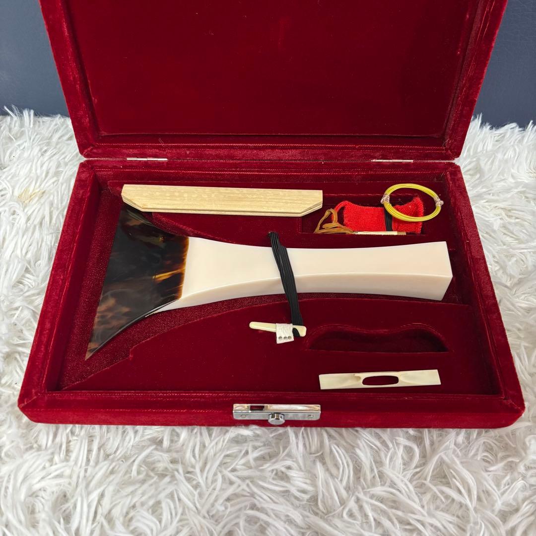 ✨美品✨細棹三味線 紅木 丸打胴 バチ付 付属多数 和楽器