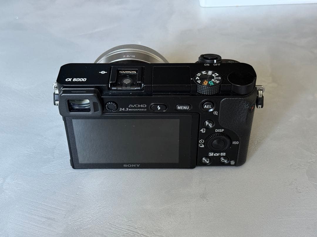 SONY α6000 ボディ（付属品あり）