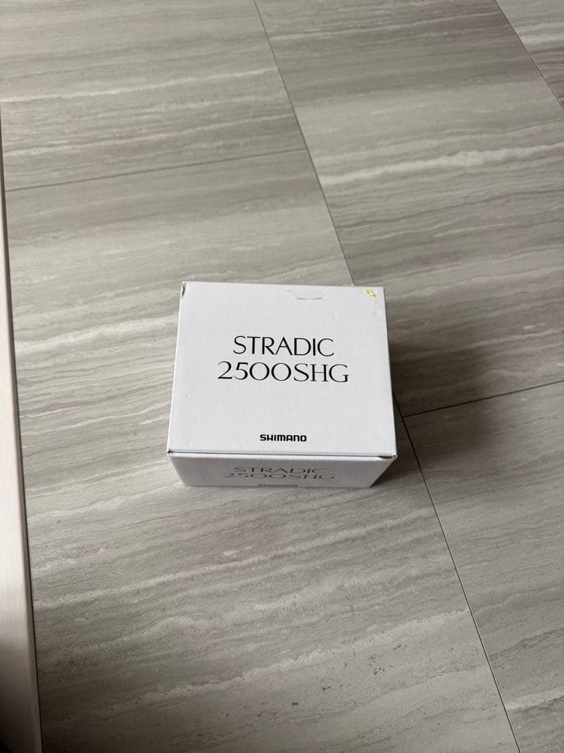 SHIMANO 19 STRADIC 2500SHG スピニングリール