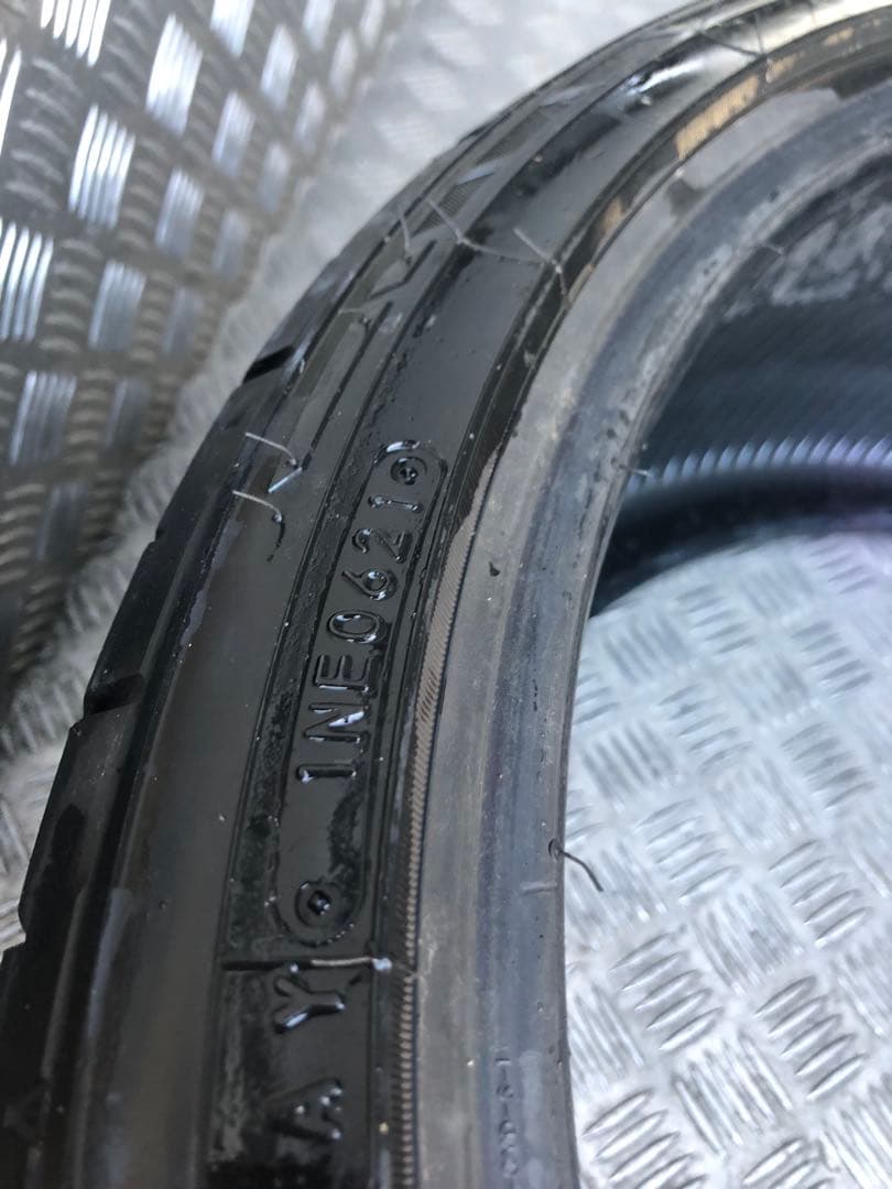 タイヤ・ホイール NITTO NT555 G2 245/35/21