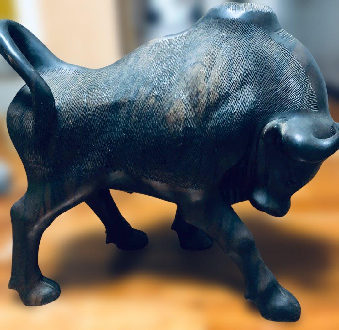 木製牛の置物 幅60×高さ55cm