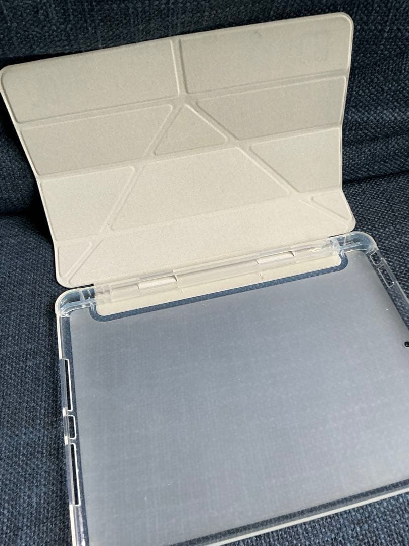 Apple iPad 9世代ゴールド 保護ケース、HDMIアダプタ付き
