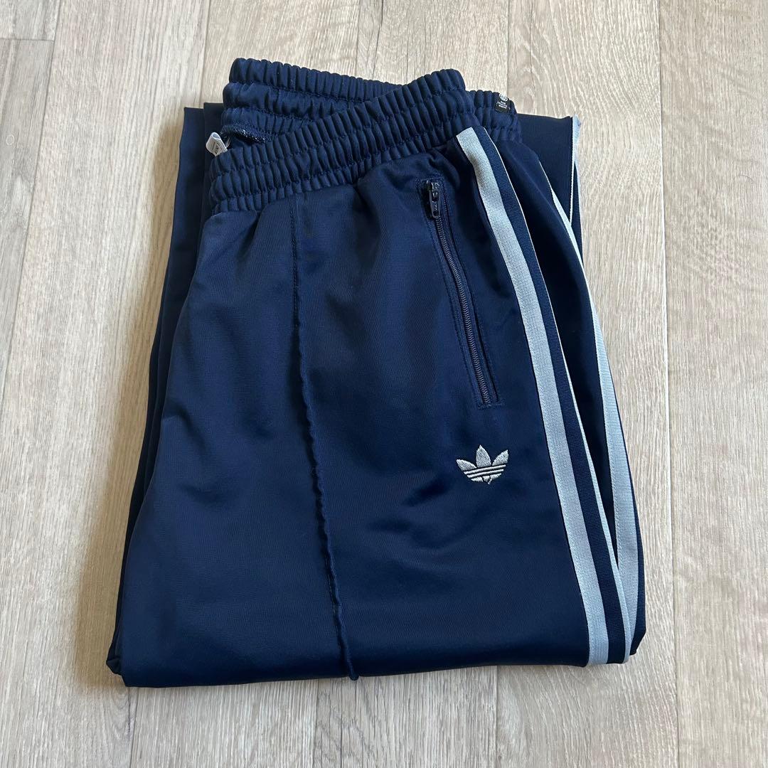 adidas ベッケンバウアートラックパンツ（ジェンダーニュートラル） ネイビー