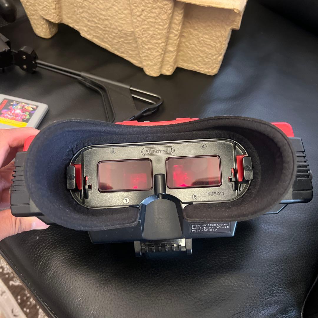 Nintendo / ニンテンドー　VIRTUAL BOY ソフト付き