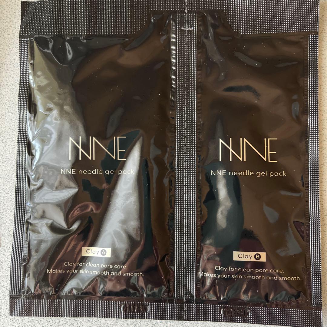 NNEニードル炭酸パック　黒8×緑8処分価格