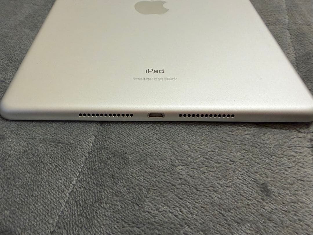 Apple iPad本体 シルバー+ Apple Pencil