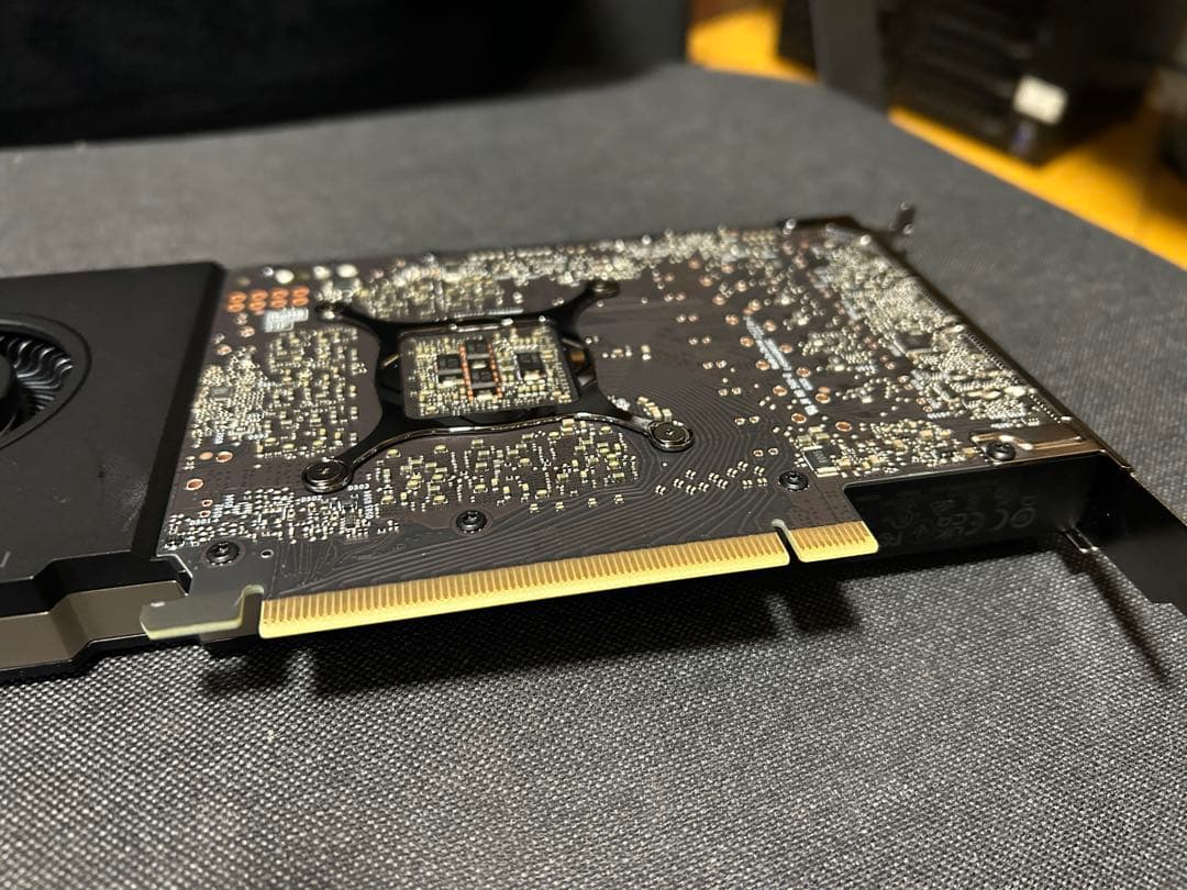 NVIDIA RTX A4000 グラフィックボード