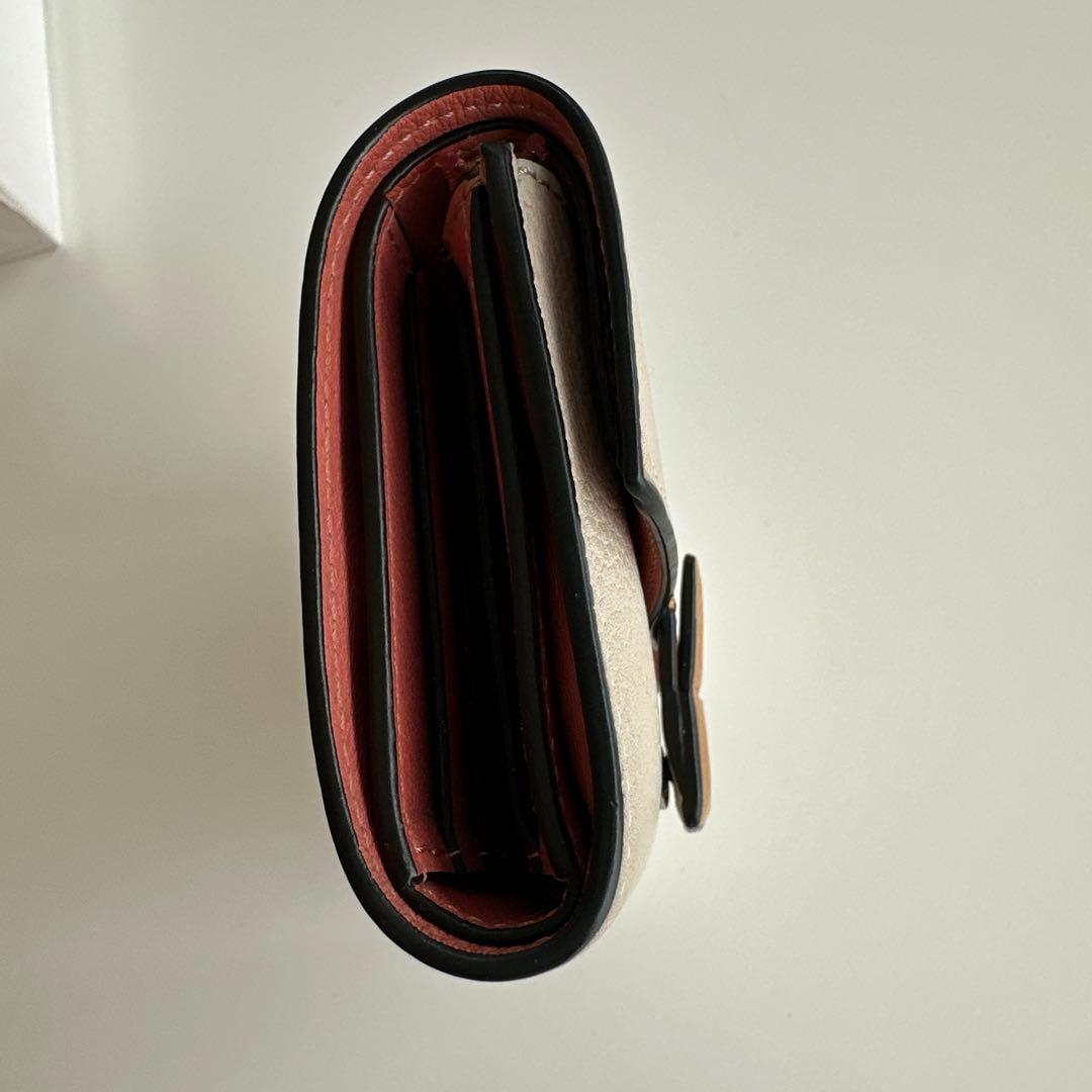 k　LOEWE 三つ折り財布