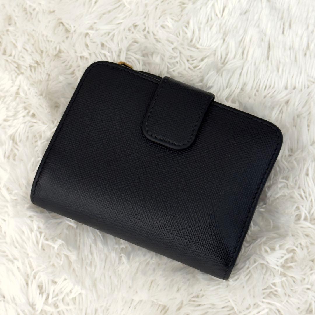 美品✨PRADA プラダ サフィアーノ 財布 ブラック 二つ折り レザー