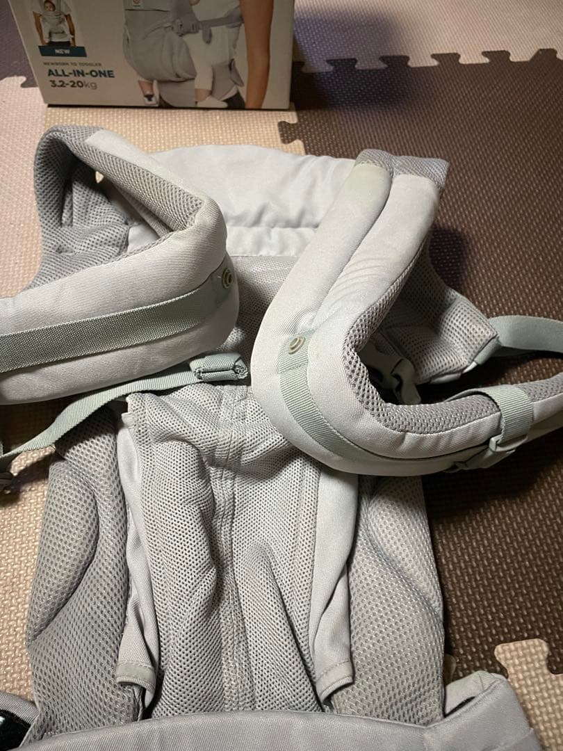 ergobaby OMNI 360 抱っこ紐 グレー　ソレイアード防寒ケープ付き
