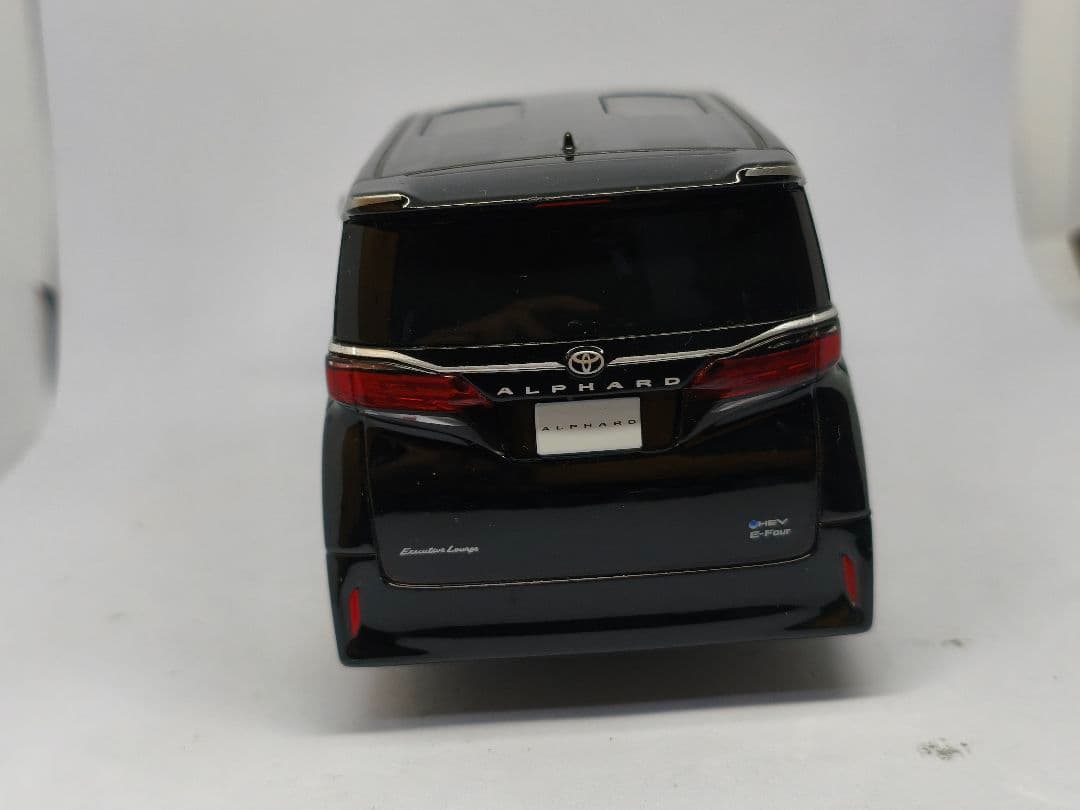 トヨタ アルファード カラーサンプル ミニカー 1/30 色見本 黒 ブラック