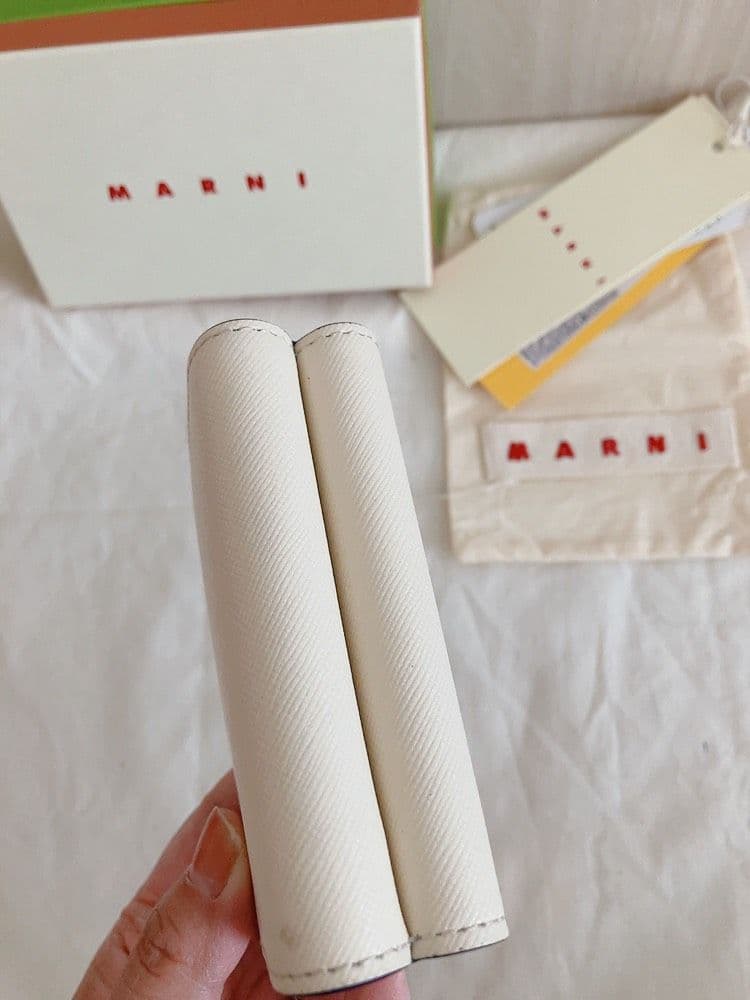 MARNI✨マルニ　ロゴ　ミニウォレット三つ折り財布　アイボリー系*