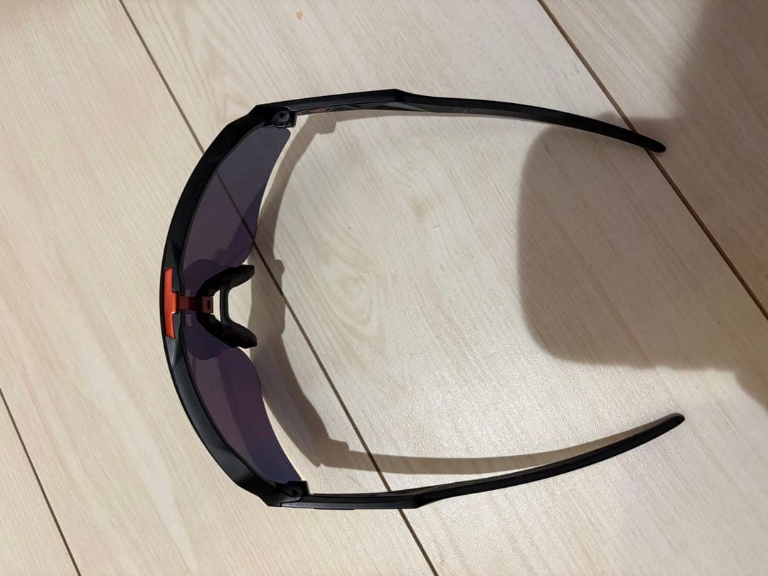 オークリー　スポーツサングラス ミラー加工 レッド