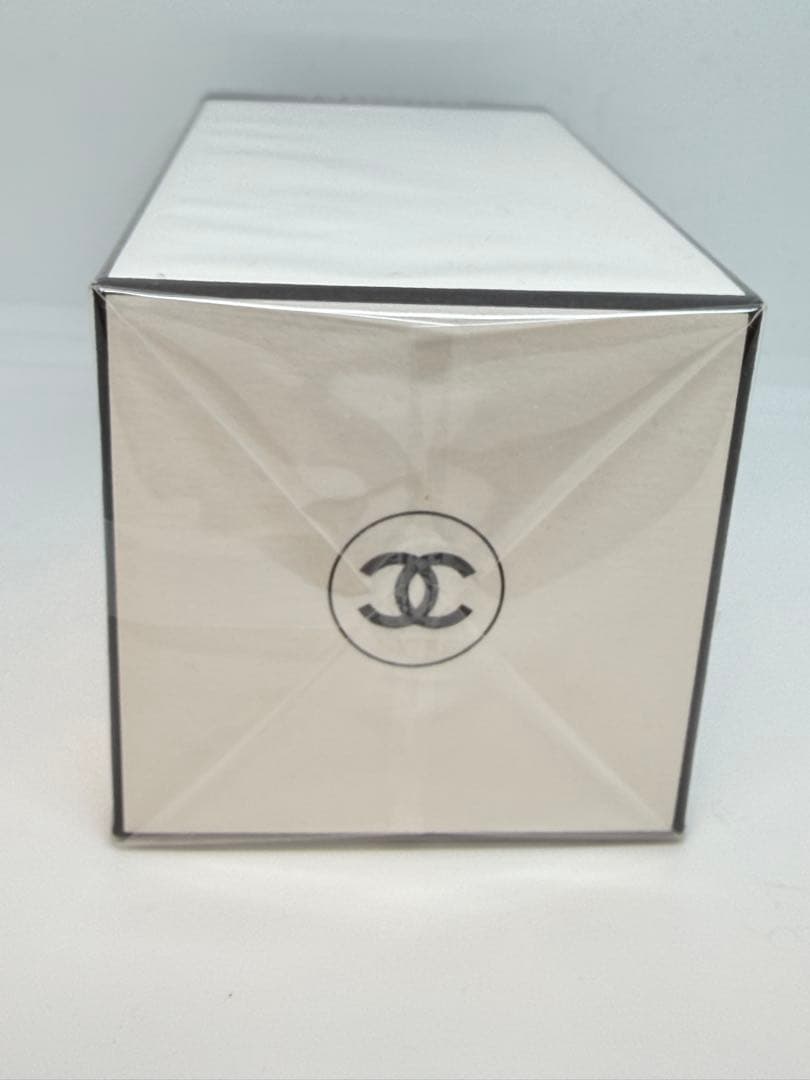 CHANEL シャネル　オードゥ パルファム　レ ゼクスクルジフ ドゥ シャネル