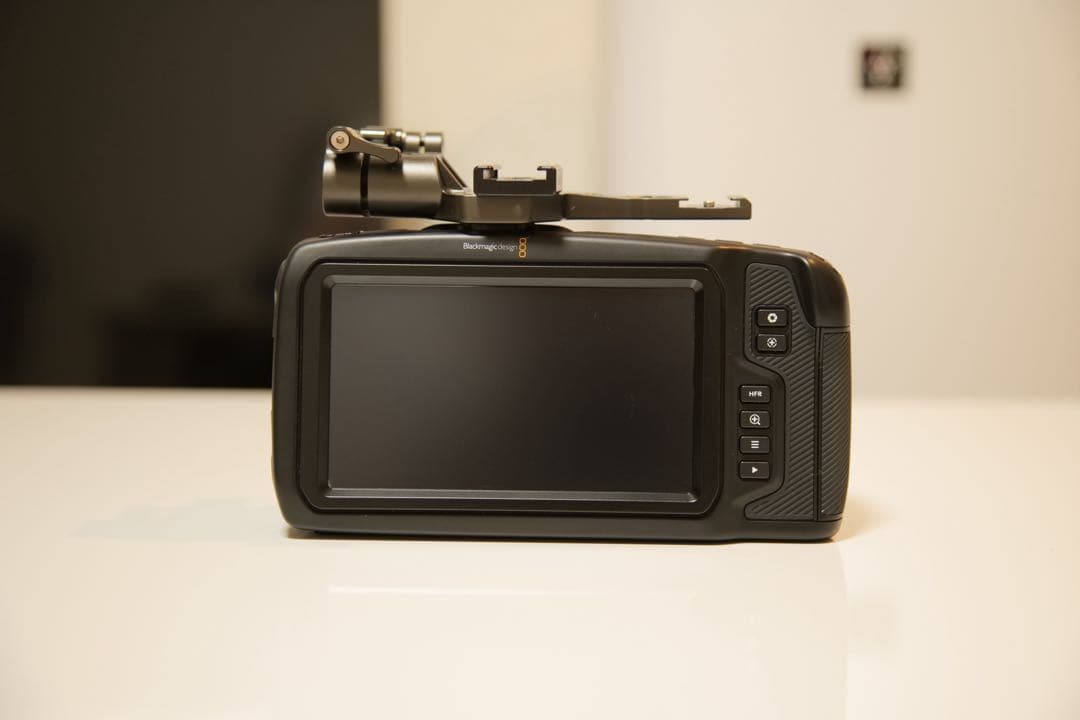 BMPCC4K + Tilta top plate + バッテリー6個
