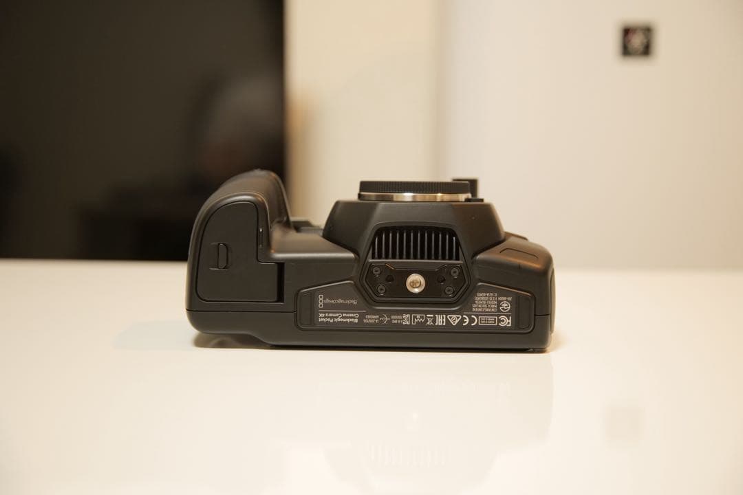 BMPCC4K + Tilta top plate + バッテリー6個