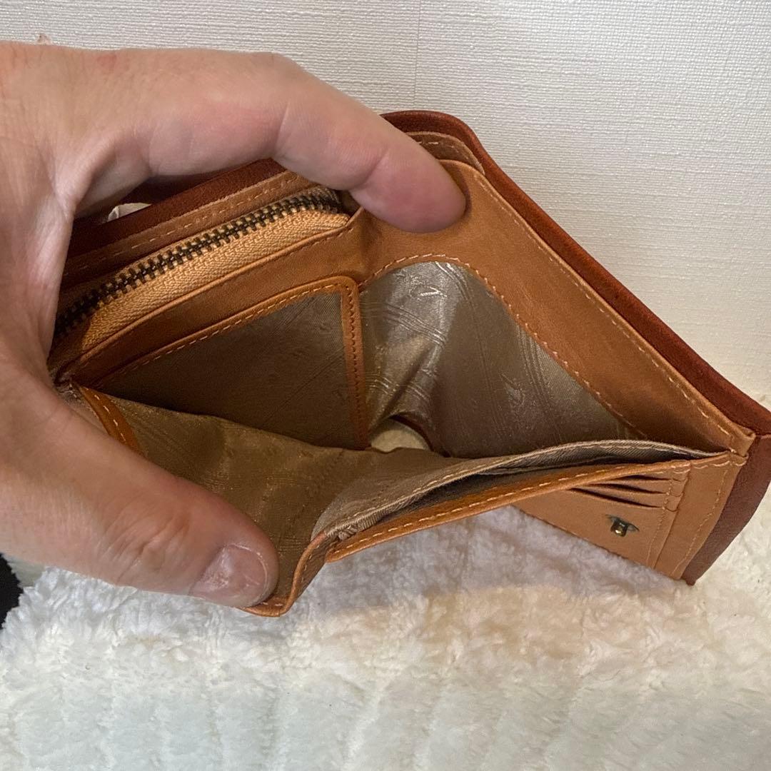 ダコタ 二つ折り財布 ピアッタ ブラウン