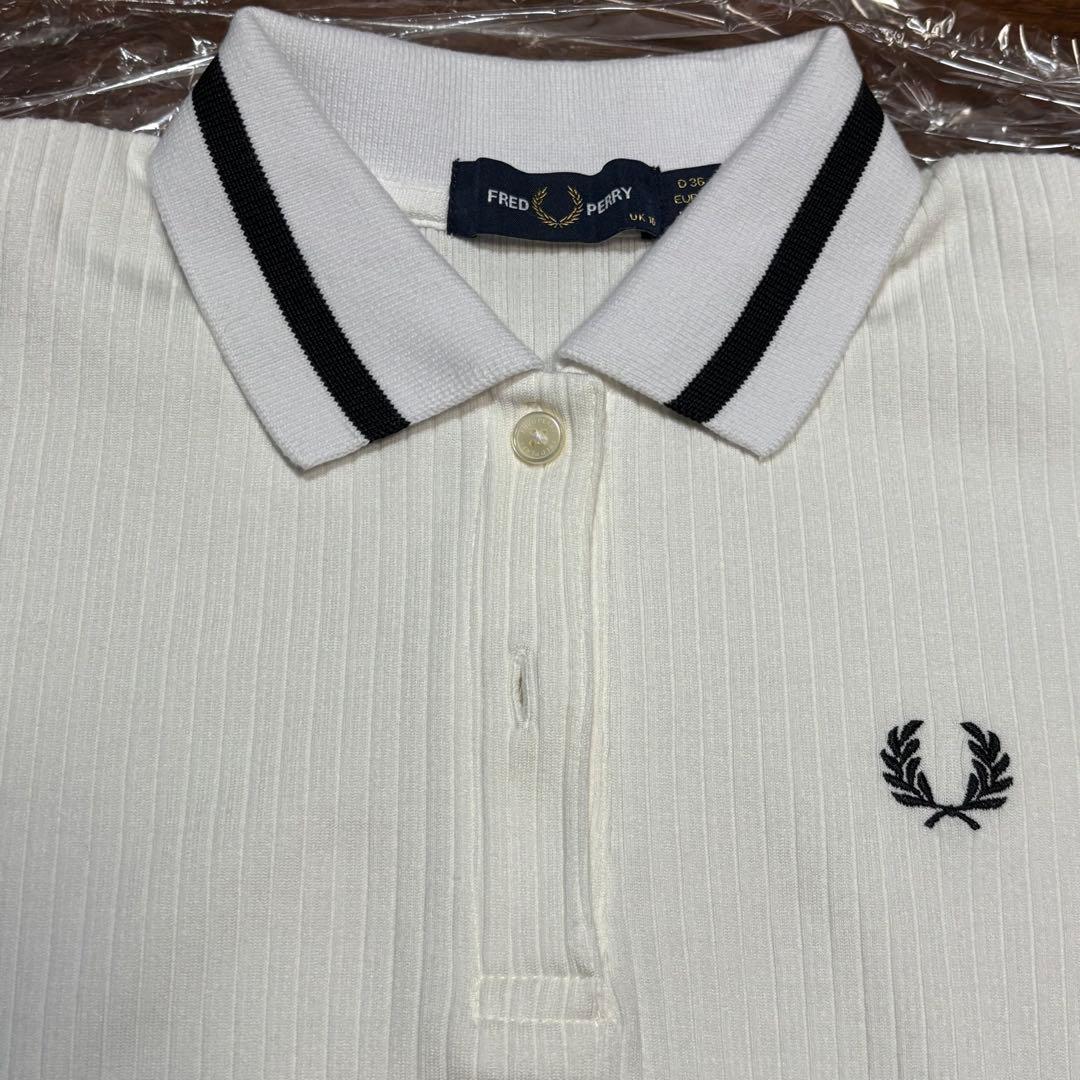 Fred Perry ホワイト 半袖ポロシャツ　リブ編み　レディース