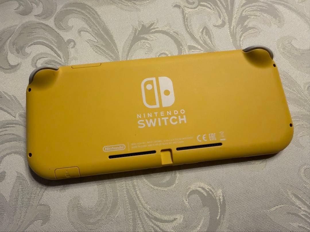 【消毒済】Switch lite イエロー