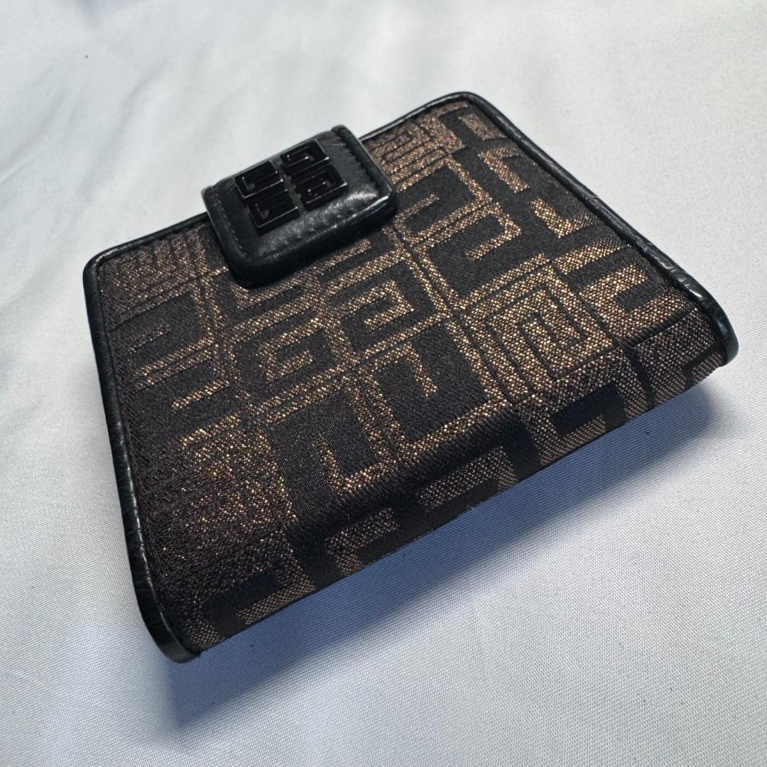 GIVENCHY ジバンシー 二つ折り財布 ロゴ入り ブラック ゴールド