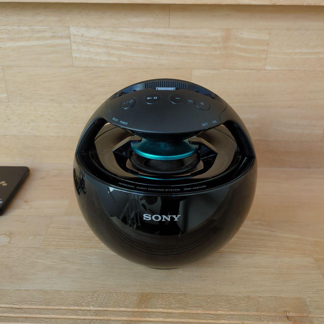ウォークマンとスピーカー RDP-NWV20と録音ケーブルとストラップのセットす