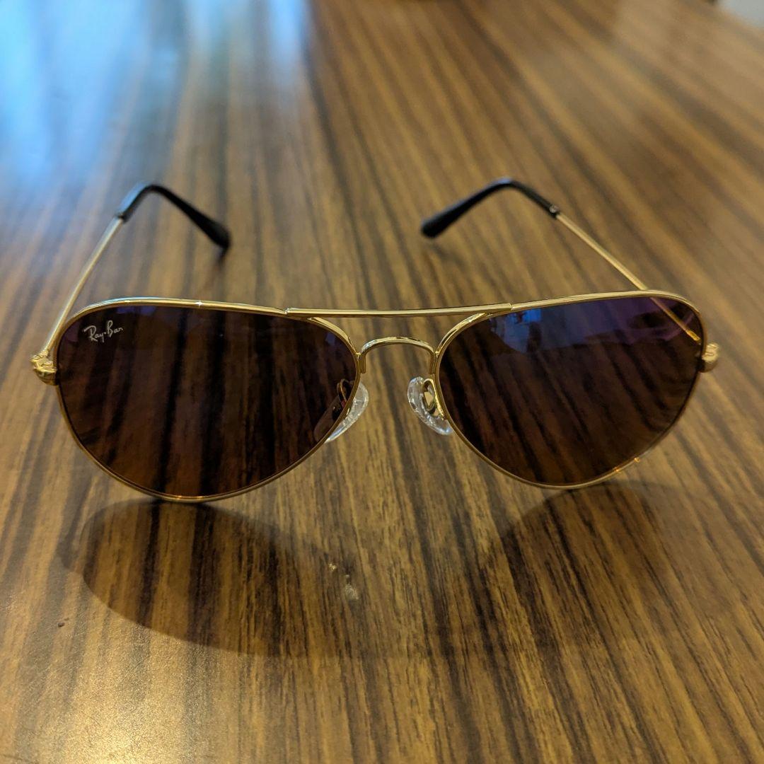 Ray-Ban アビエイター サングラス ゴールド