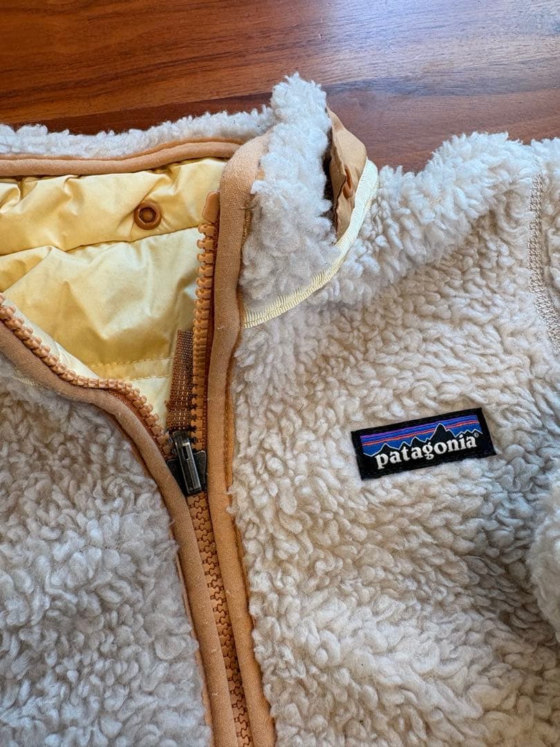 Patagonia ベビー・リバーシブル・トリブルズ・フーディ　3t