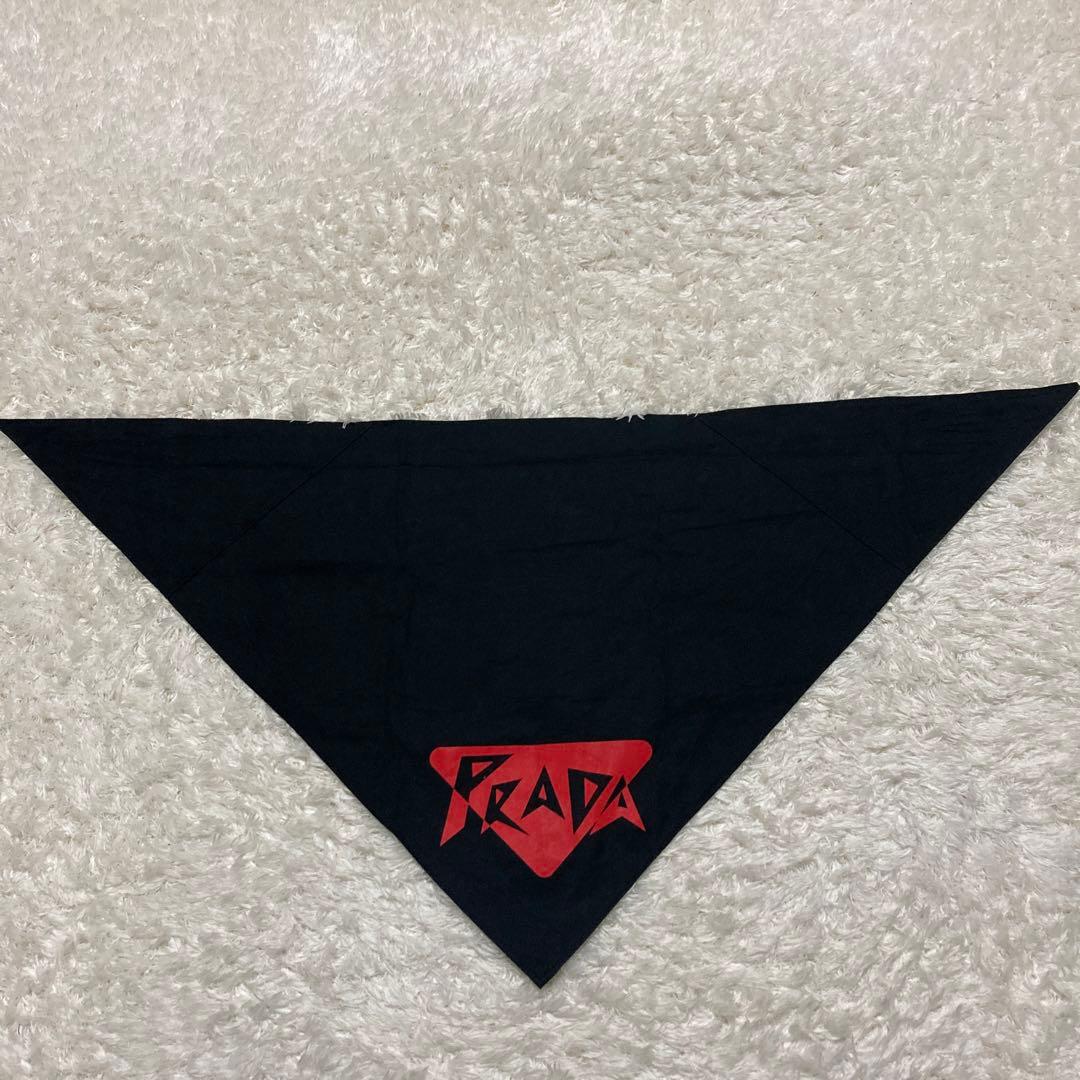 【美品】PRADA 三角スカーフバンダナ黒×赤　ブラック　レッド