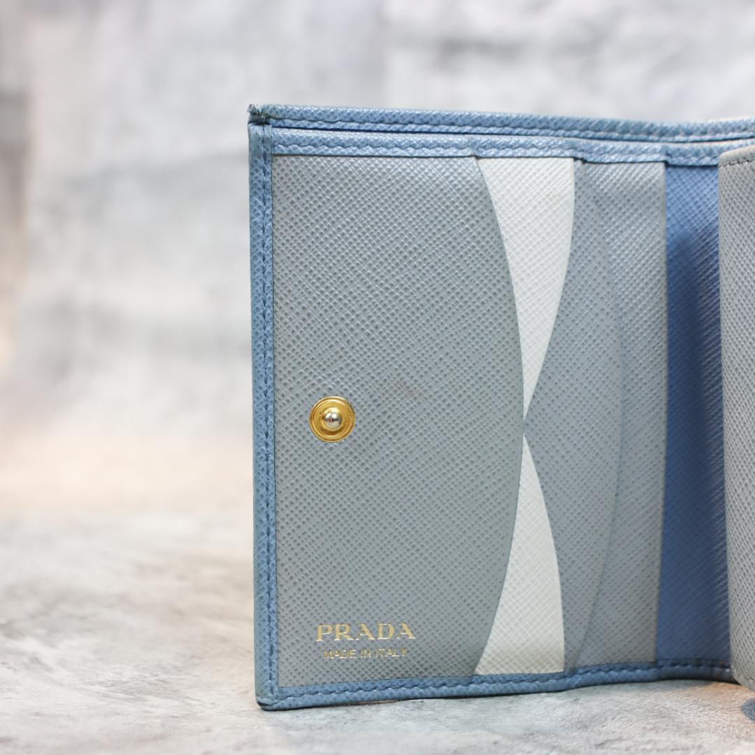 PRADA プラダ サフィアーノレザー 二つ折り財布 箱・ギャランティカード付き