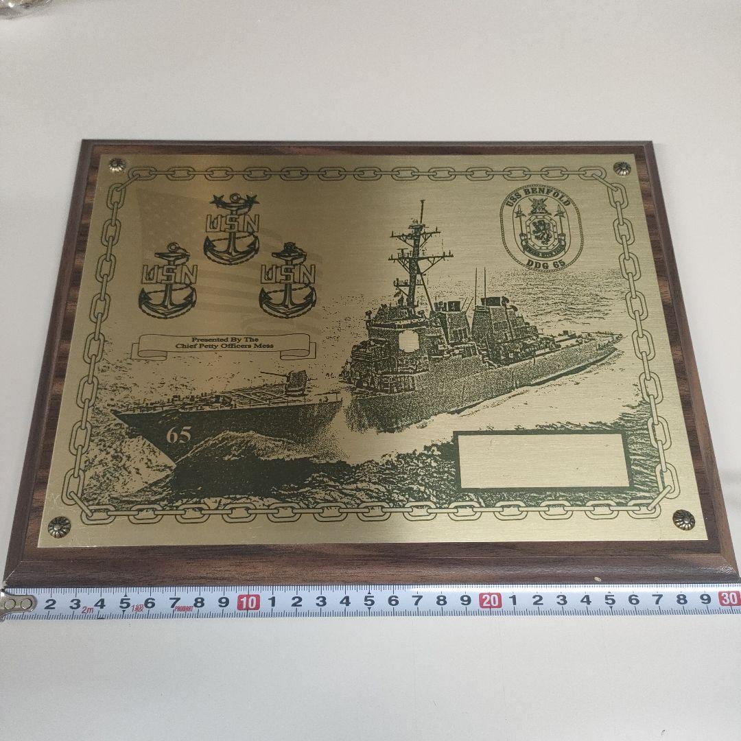 アメリカ海軍　USS BENFOLD 飾り額