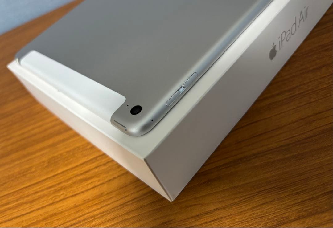 iPad Air 2 Wi-Fi+Cellular 16GB au版