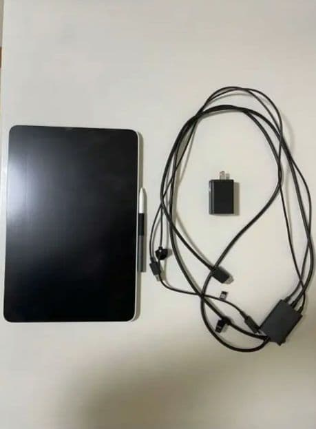 Wacom One 13 touch ペンタブレット本体　周辺機器　DTH134
