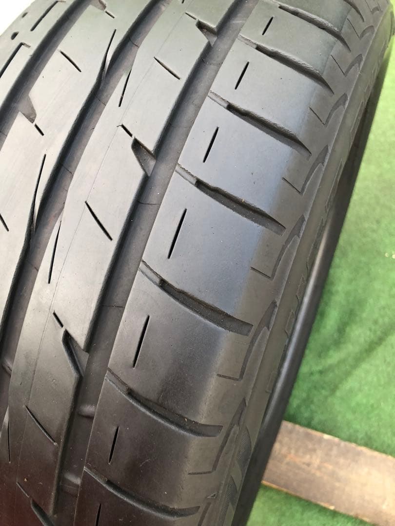 235/50 R18 BRIDGESTONE LUFT RVII ラジアルタイヤ