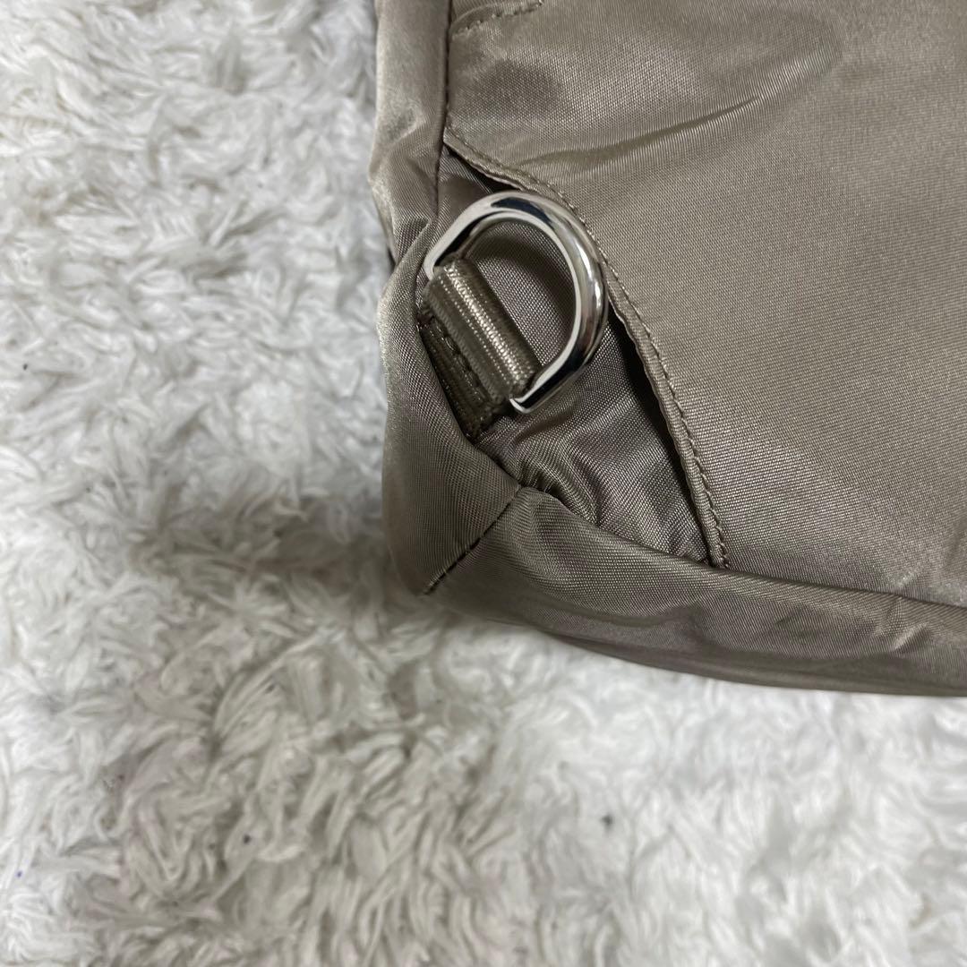 美品✨トゥミ ナイロンクロスボディバッグ ミニリュック レディース TUMI