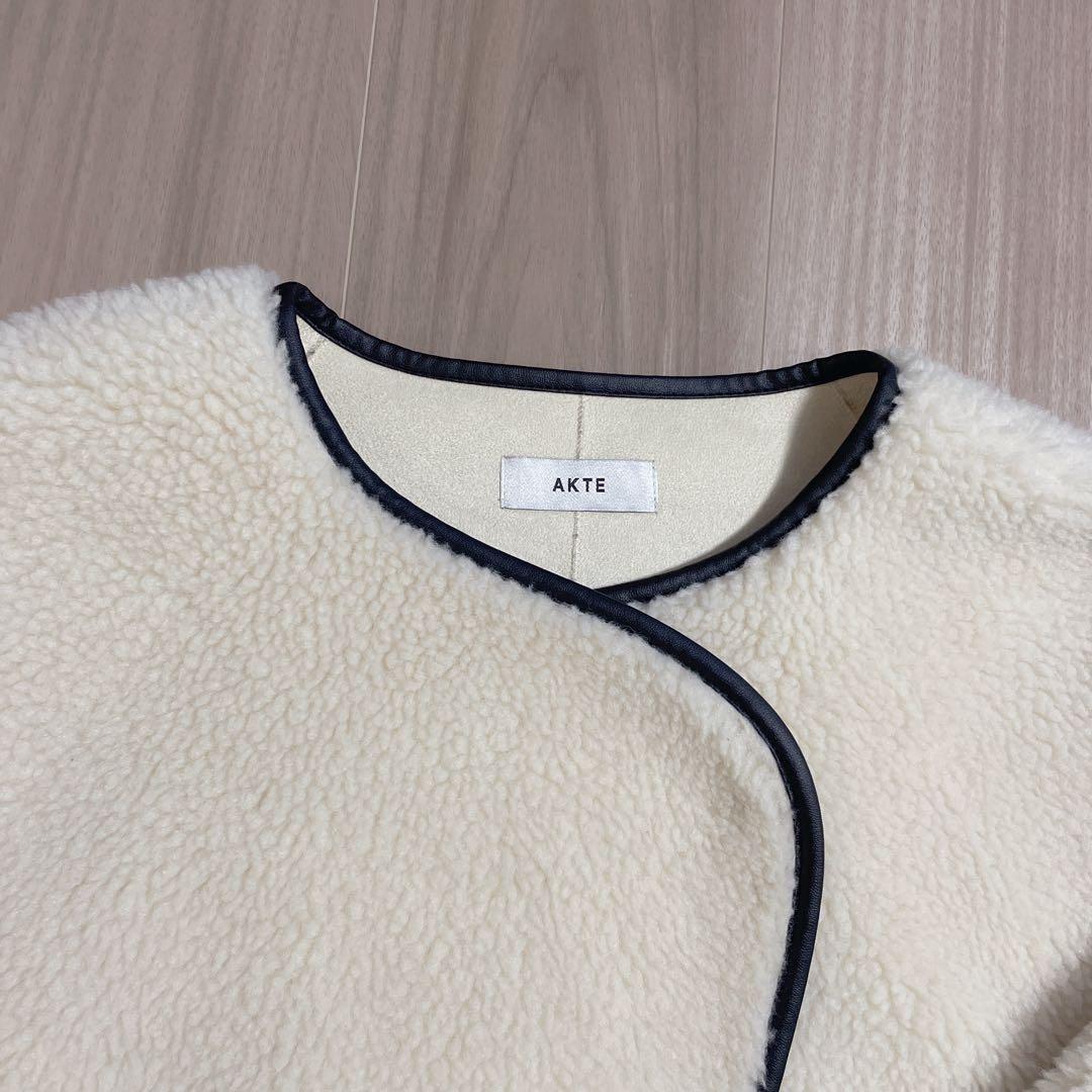 【美品】AKTE ボアロングコートパイピングコート アクテ Fサイズ