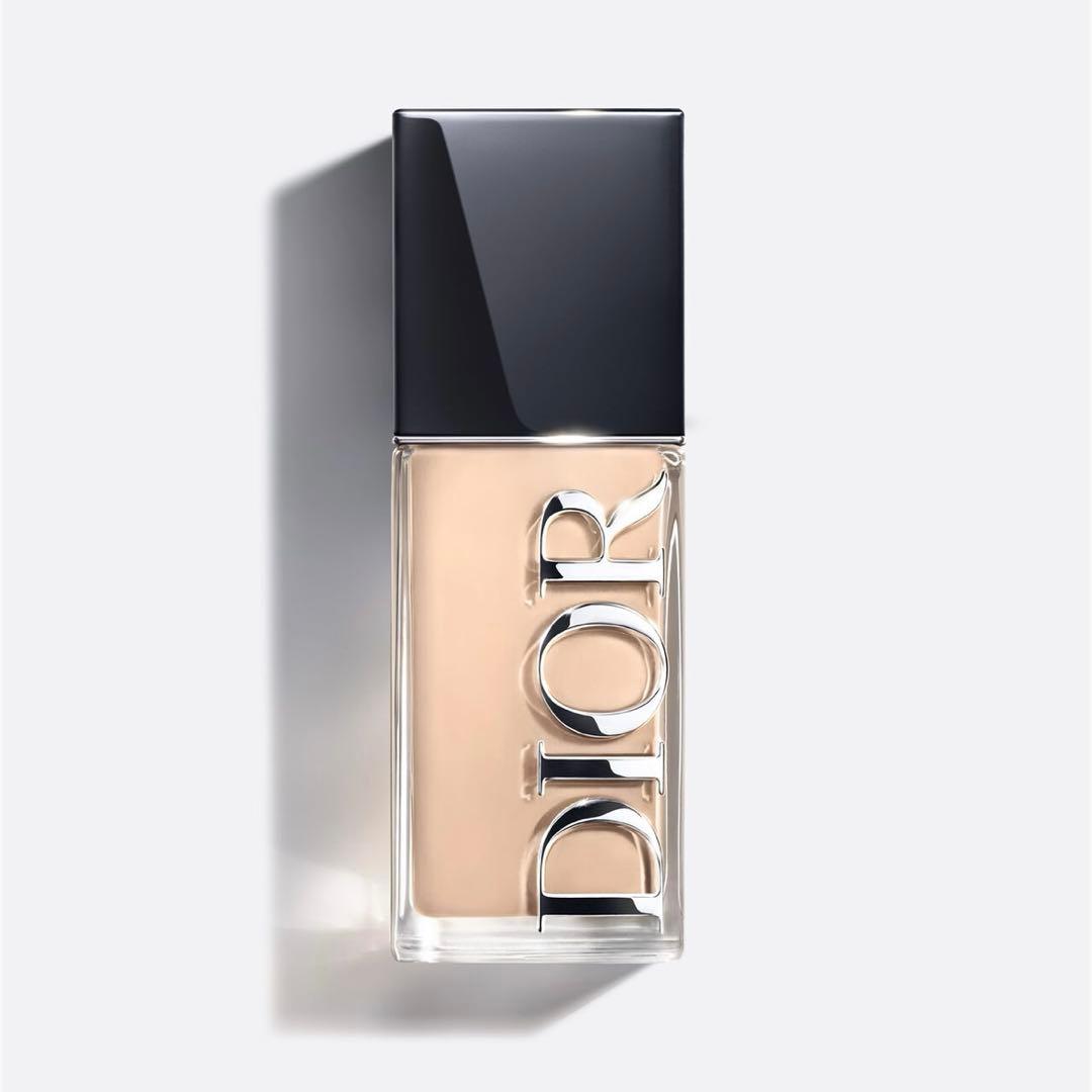 DIOR フォーエヴァーフルイドスキングロウ　　1N