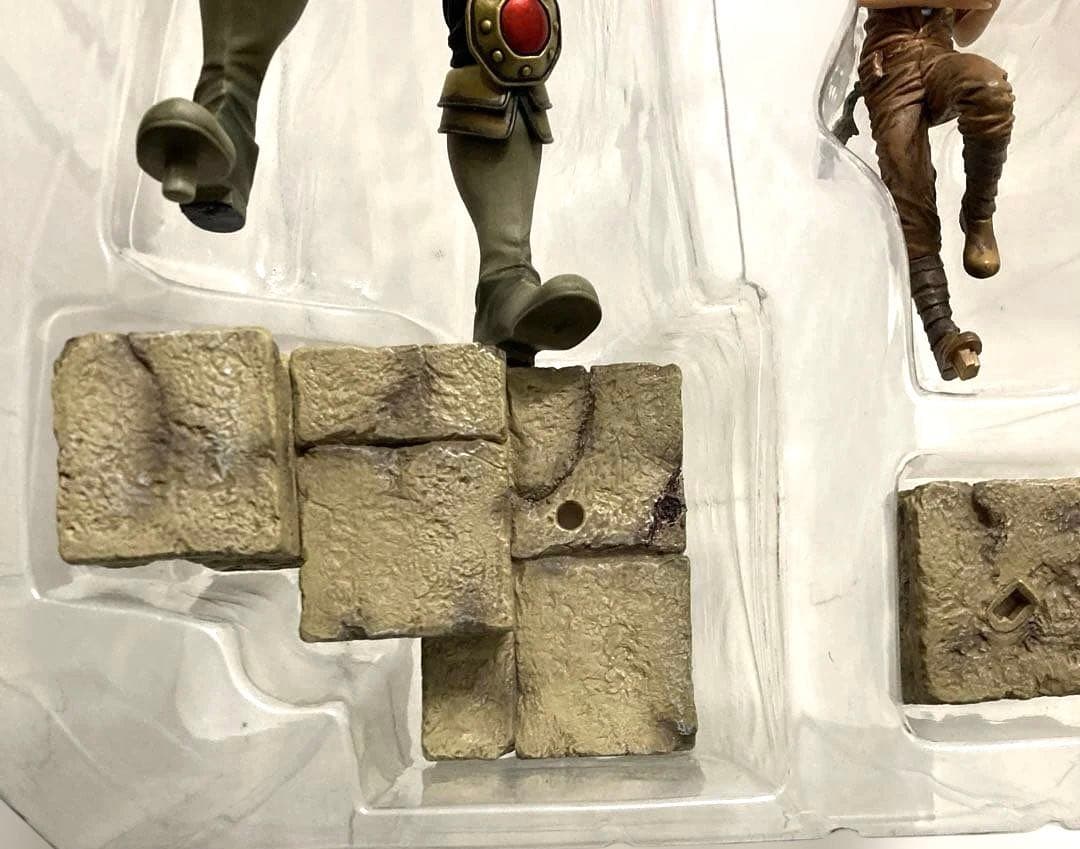 北斗の拳　フィギュア　イチゴ味　聖帝サウザー様　with ターバンのガキ