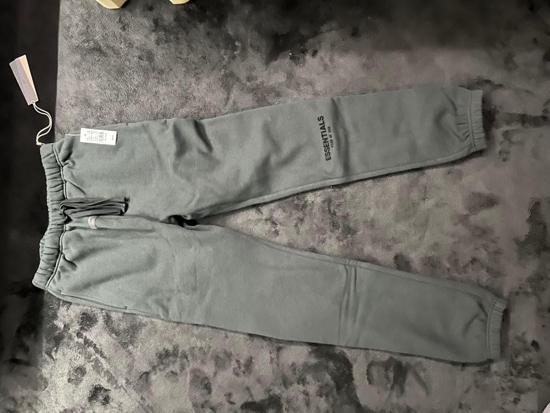 ESSENTIALS スウェットパンツ Sサイズ