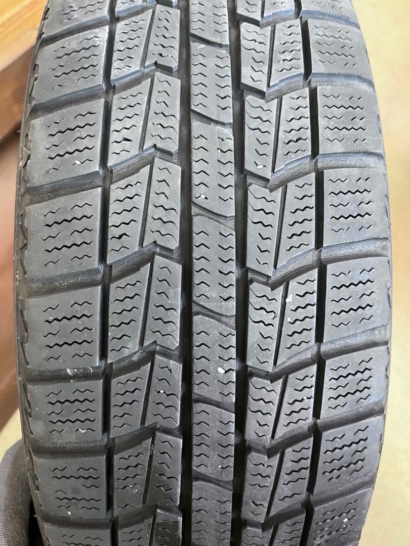 スタッドレスタイヤ 175/65R15