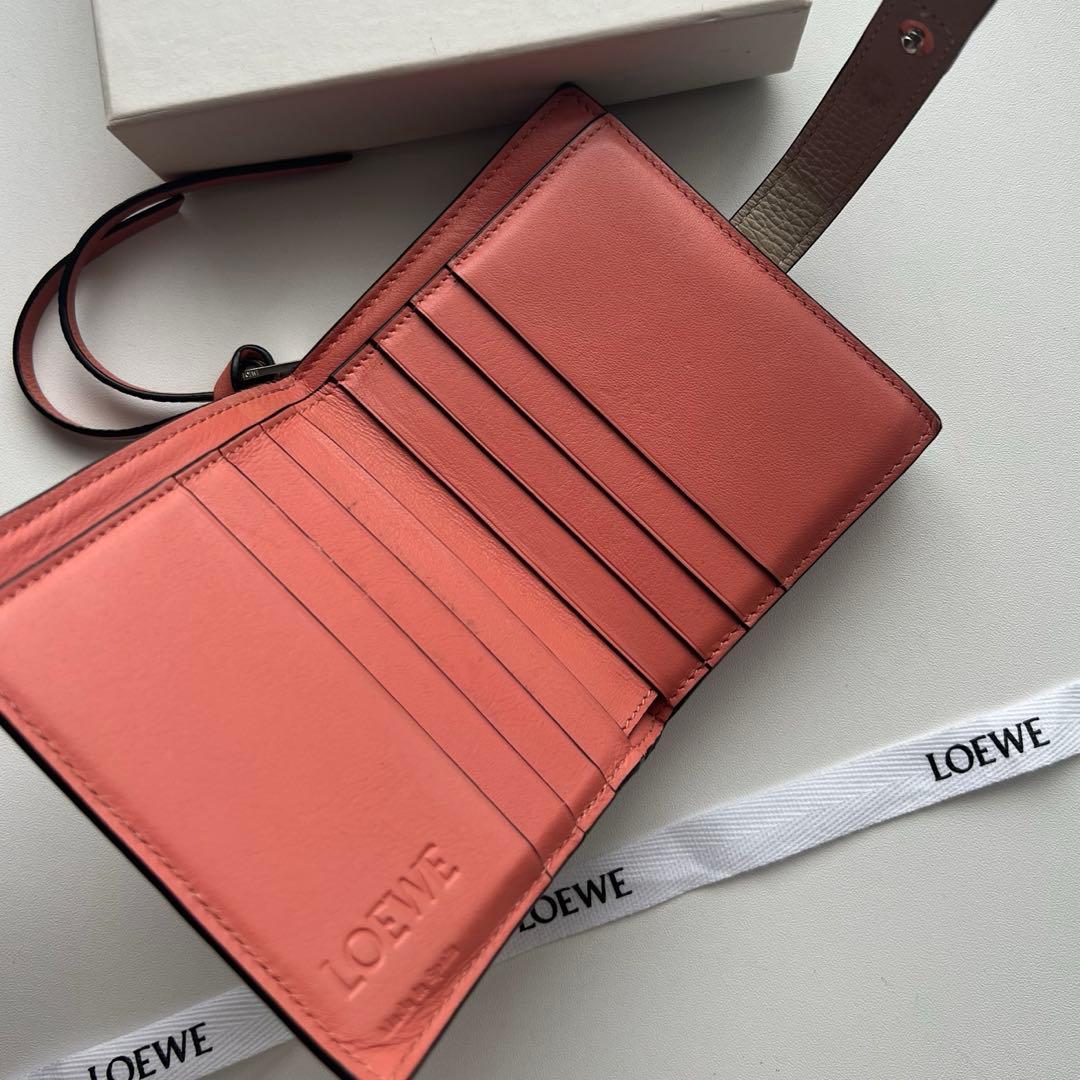 237 極上美品 LOEWE ロエベ 2つ折り財布