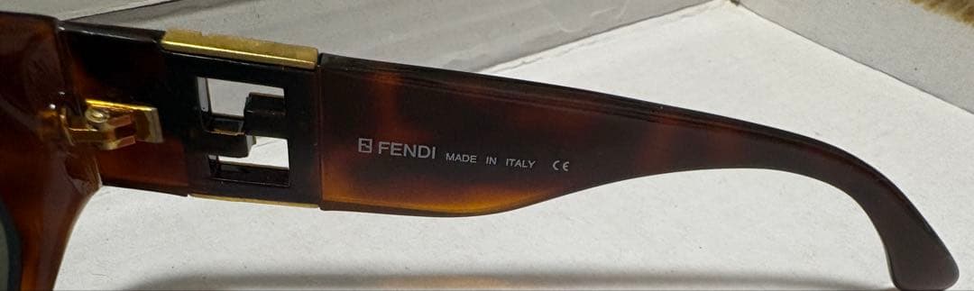 FENDI フェンディ ズッカ FFロゴ ヴィンテージ サングラス　FS 289