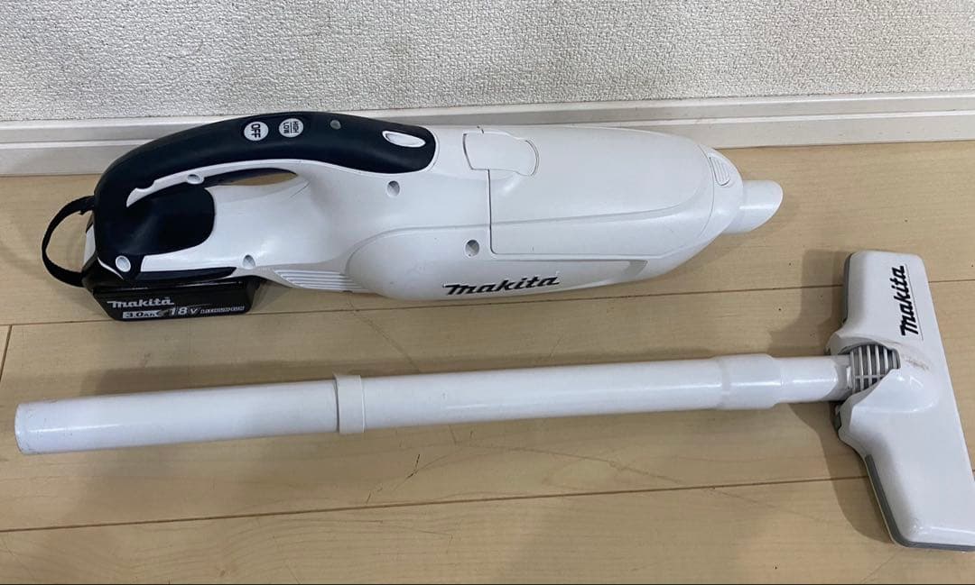 マキタ　makita 充電式クリーナ　CL182FD 純正バッテリー、充電器付き