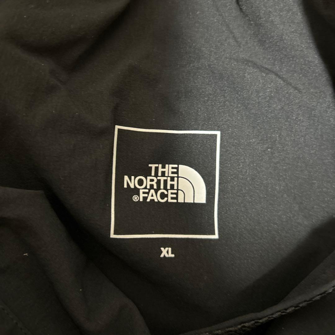 The North Face 黒パンツ ロゴ入り