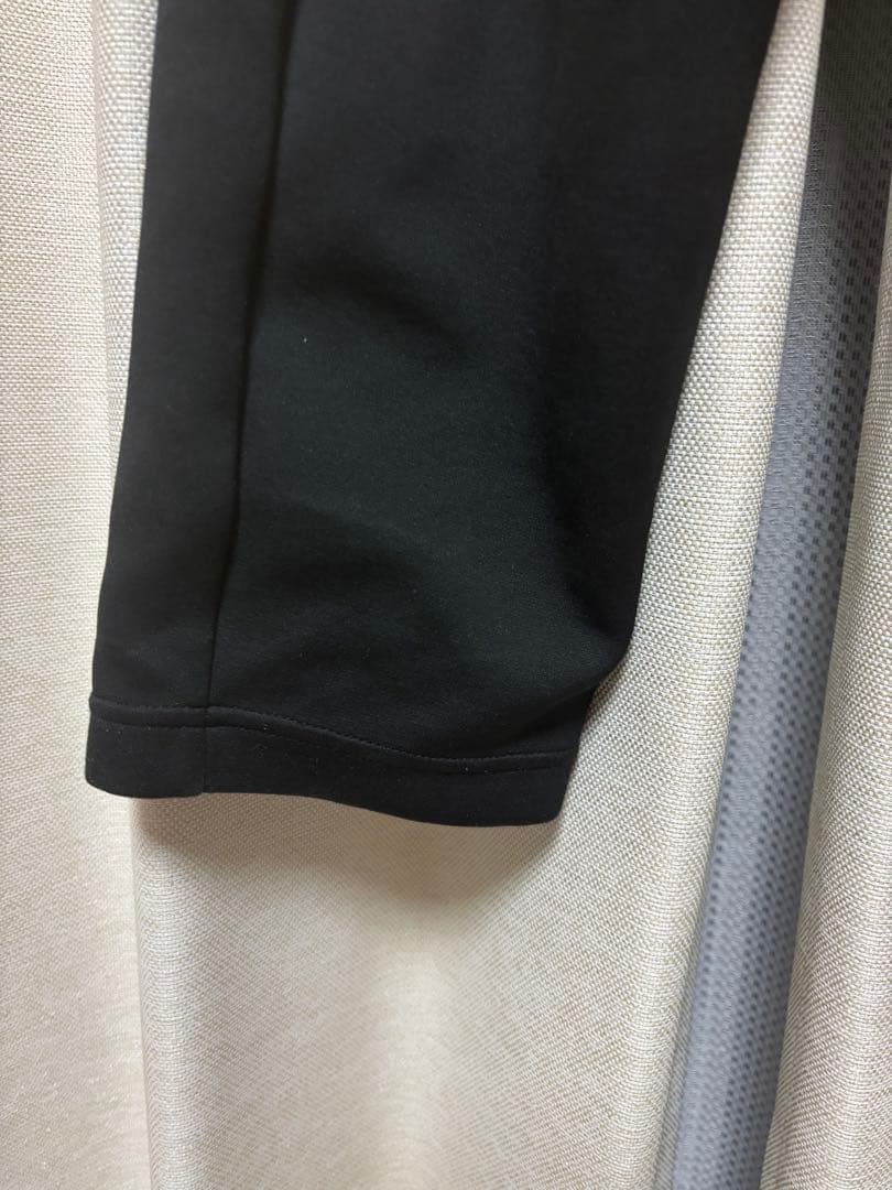 DESCENTE AERO CAPSULE ハイブリッドフーディー　上下セット