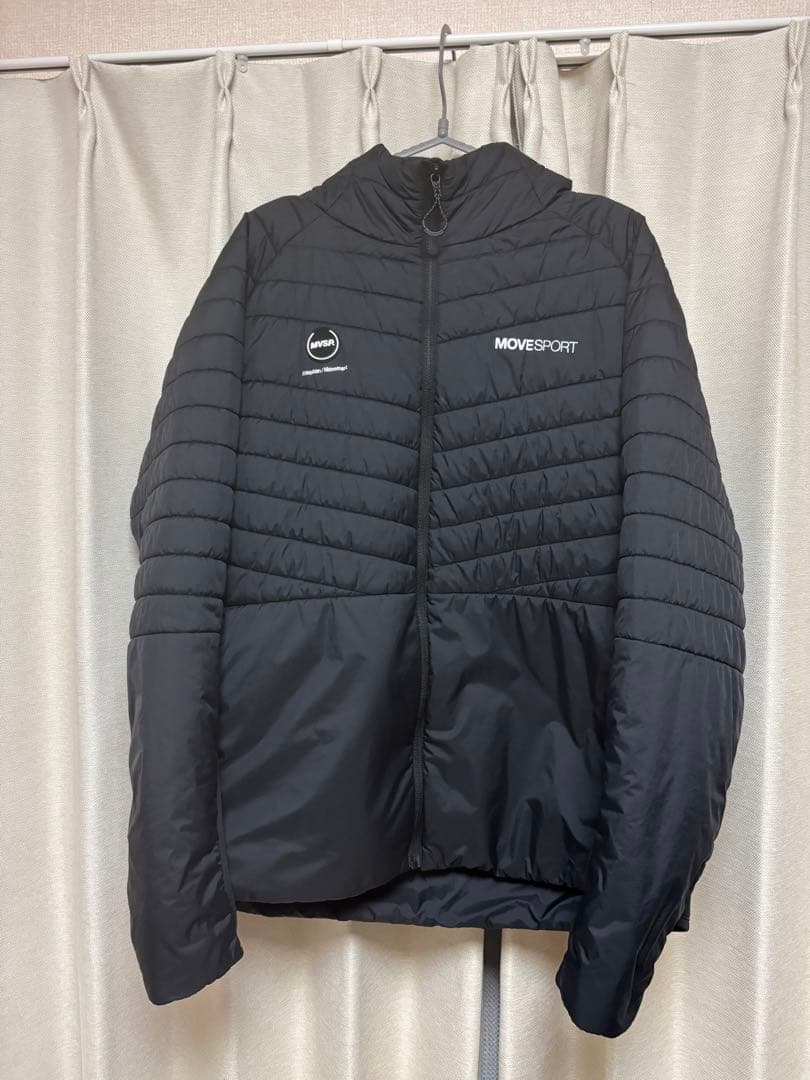 DESCENTE AERO CAPSULE ハイブリッドフーディー　上下セット